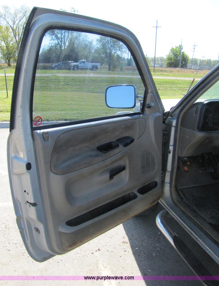 image for item 5180 1996 Dodge Ram 2500 pickup truck