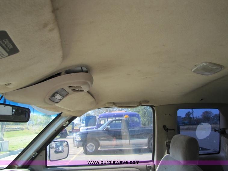 image for item 5180 1996 Dodge Ram 2500 pickup truck