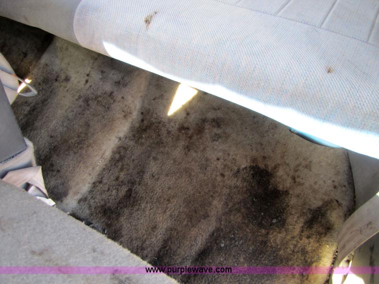 image for item 5180 1996 Dodge Ram 2500 pickup truck