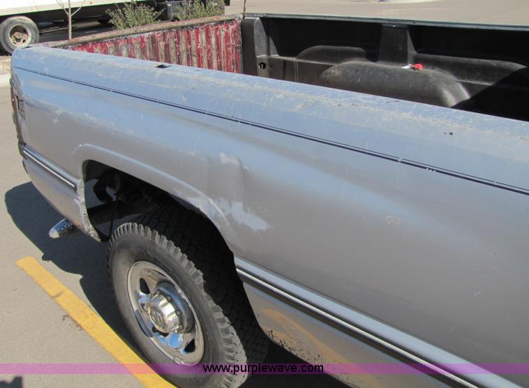 image for item 5180 1996 Dodge Ram 2500 pickup truck