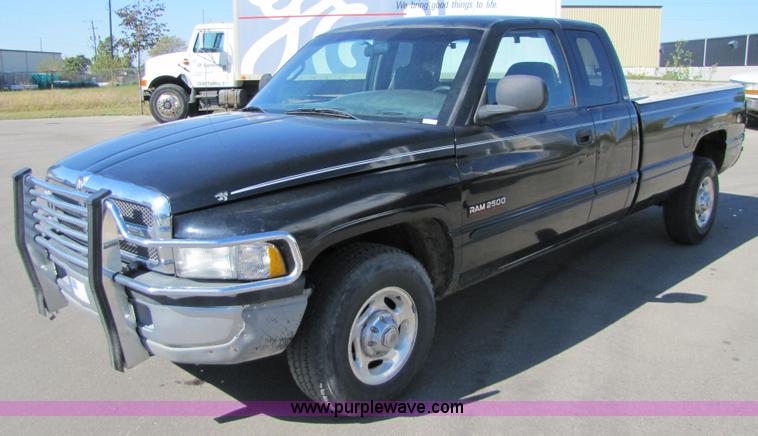 image for item 5181 2001 Dodge Ram 2500 Quad pickup truck