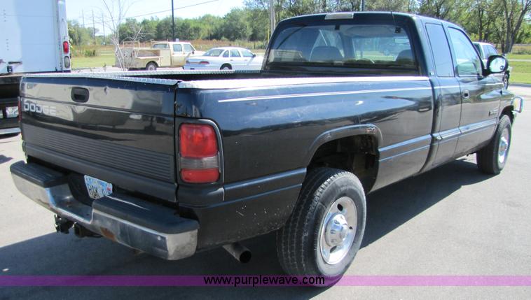 image for item 5181 2001 Dodge Ram 2500 Quad pickup truck
