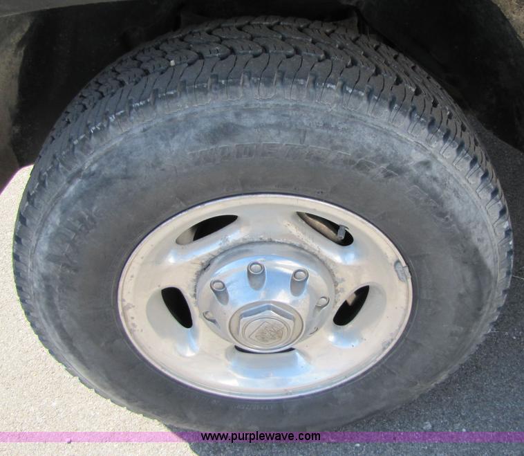 image for item 5181 2001 Dodge Ram 2500 Quad pickup truck