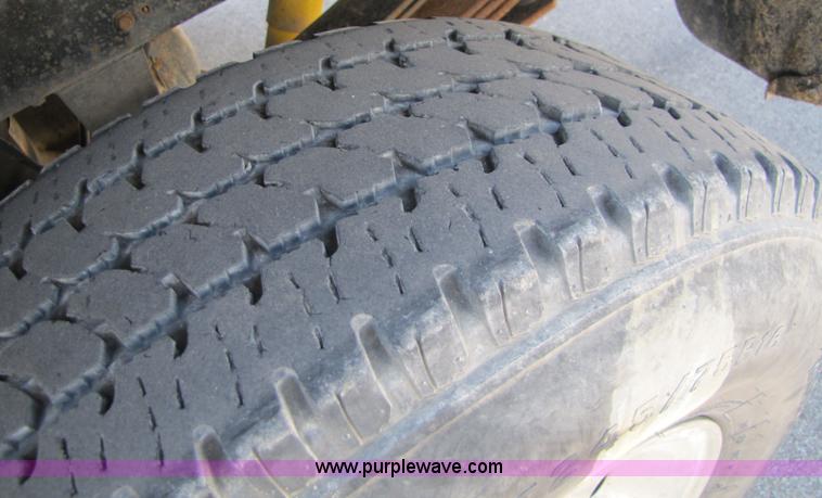 image for item 5181 2001 Dodge Ram 2500 Quad pickup truck