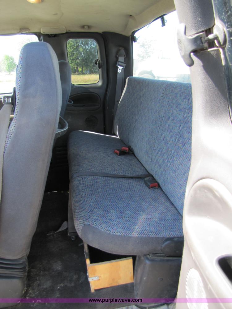 image for item 5181 2001 Dodge Ram 2500 Quad pickup truck