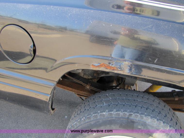 image for item 5181 2001 Dodge Ram 2500 Quad pickup truck