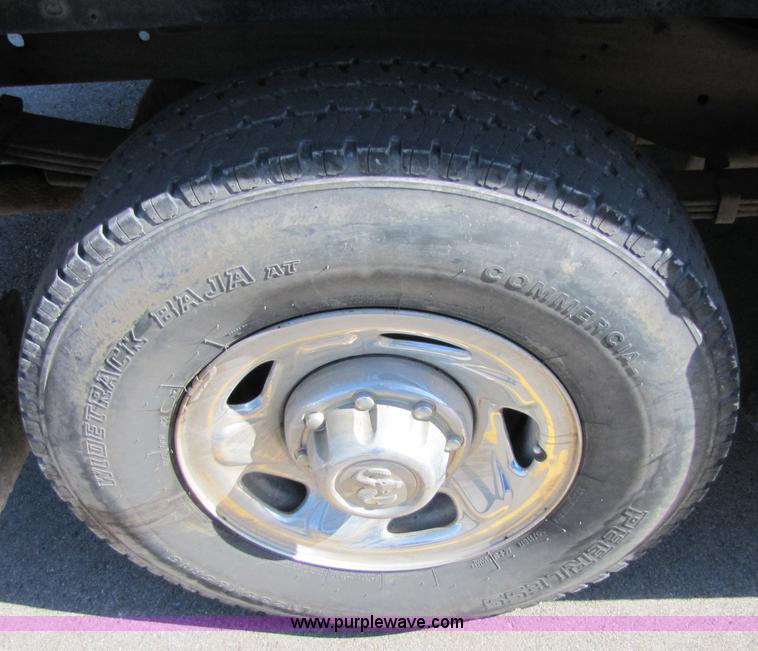 image for item 5182 1994 Dodge Ram 2500 pickup truck