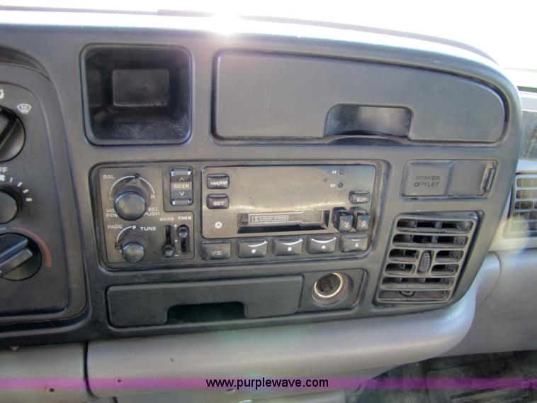 image for item 5182 1994 Dodge Ram 2500 pickup truck