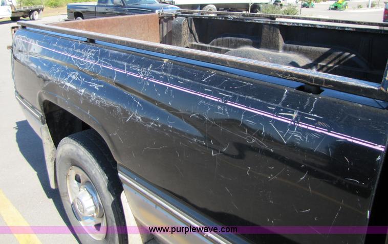 image for item 5182 1994 Dodge Ram 2500 pickup truck