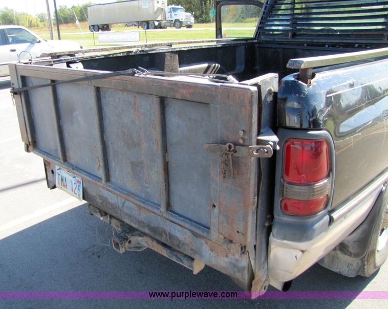 image for item 5182 1994 Dodge Ram 2500 pickup truck