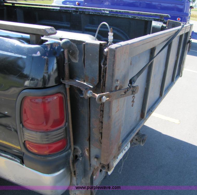 image for item 5182 1994 Dodge Ram 2500 pickup truck