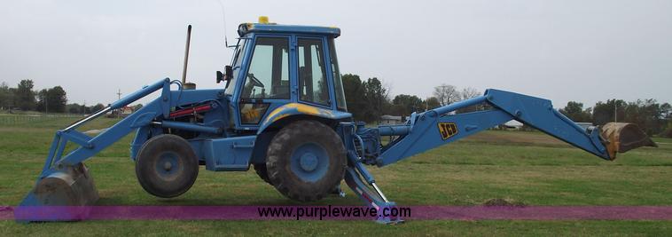 image for item 5867 1995 JCB 217 backhoe