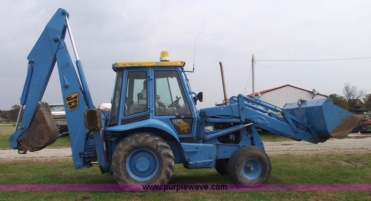 image for item 5867 1995 JCB 217 backhoe
