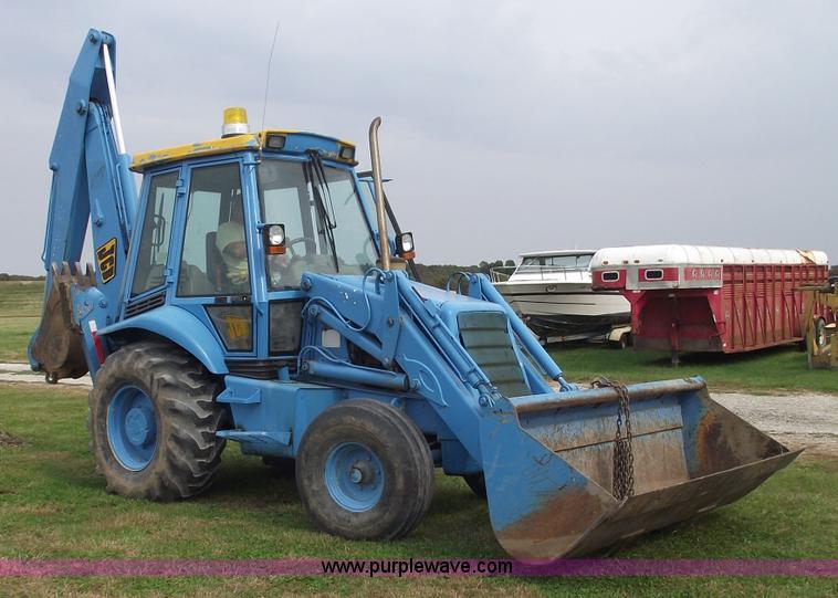 image for item 5867 1995 JCB 217 backhoe