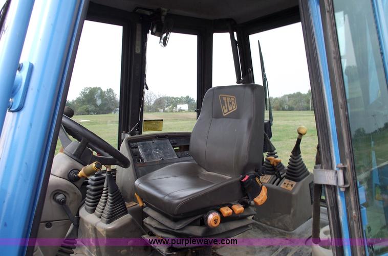 image for item 5867 1995 JCB 217 backhoe