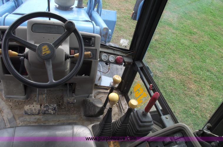 image for item 5867 1995 JCB 217 backhoe