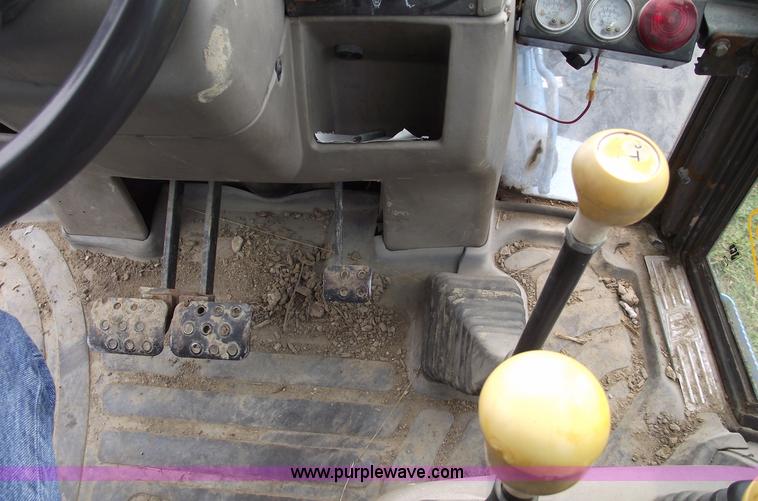 image for item 5867 1995 JCB 217 backhoe