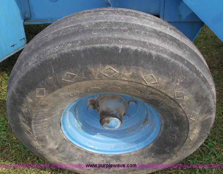 image for item 5867 1995 JCB 217 backhoe