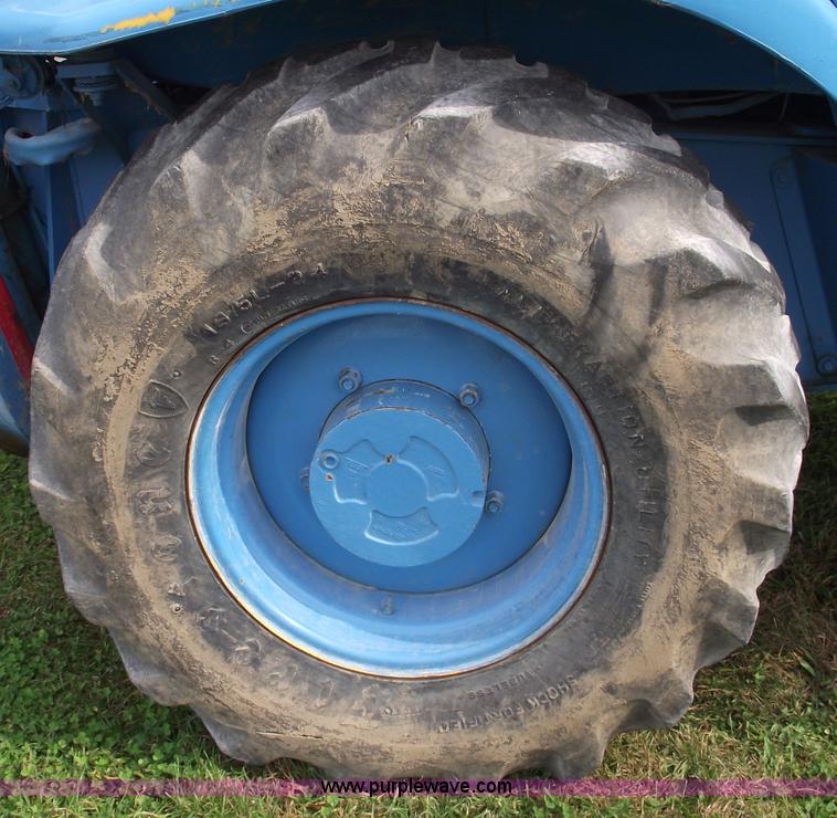 image for item 5867 1995 JCB 217 backhoe