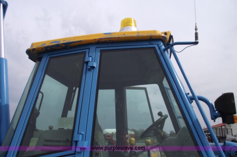 image for item 5867 1995 JCB 217 backhoe