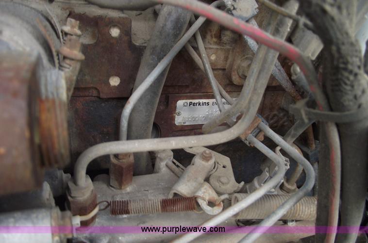 image for item 5867 1995 JCB 217 backhoe