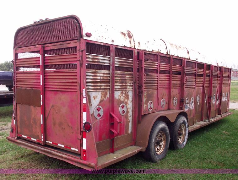 image for item 5868 1996 Bonanza stock trailer