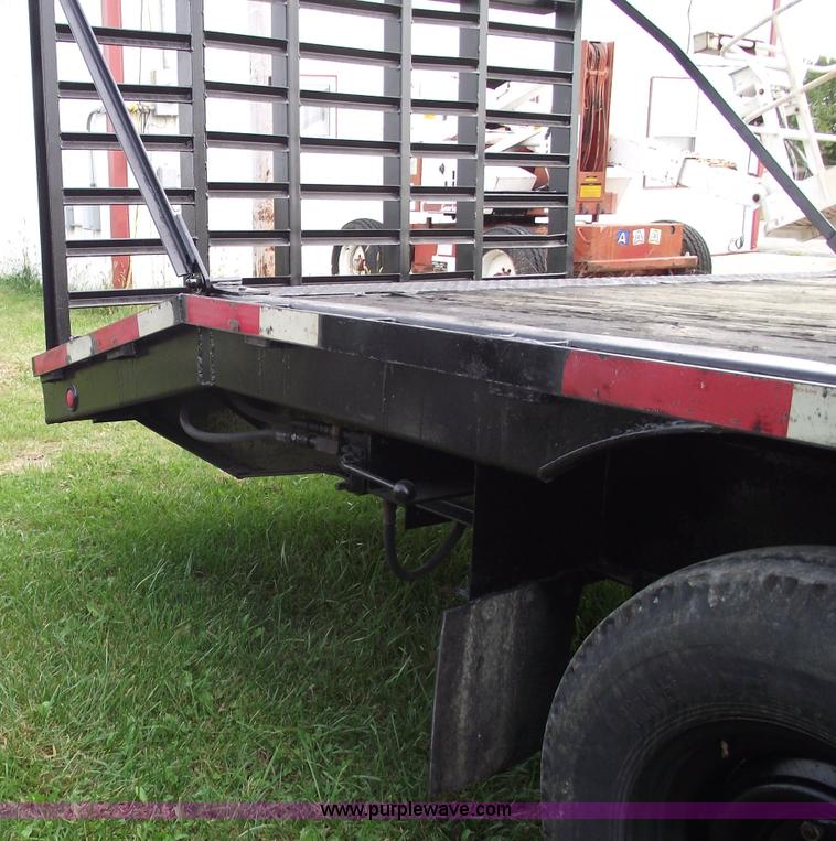 image for item 5869 1977 Hale 27.5' triple axle trailer