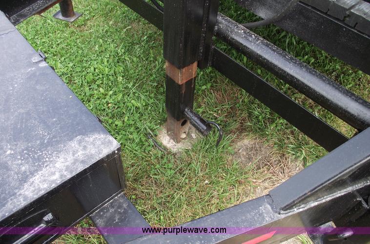 image for item 5869 1977 Hale 27.5' triple axle trailer