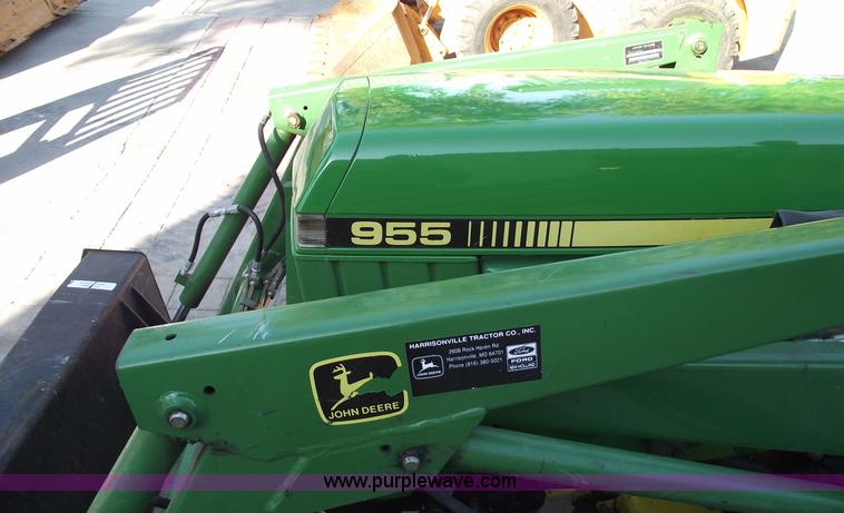 image for item 5871 1995 John Deere 955 tractor