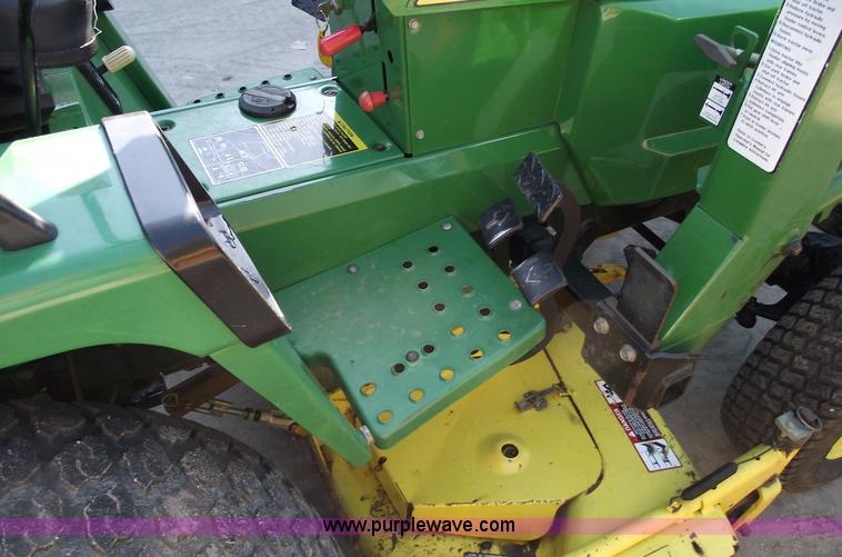 image for item 5871 1995 John Deere 955 tractor