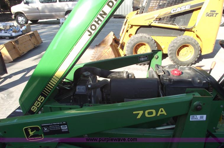image for item 5871 1995 John Deere 955 tractor
