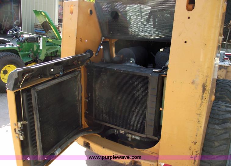 image for item 5872 2002 Case 60XT skid steer