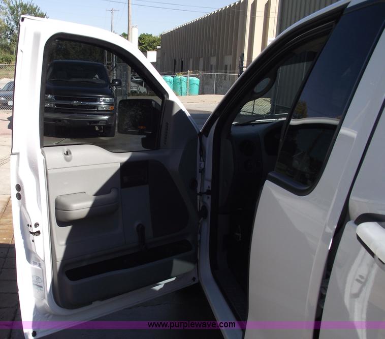 image for item 5916 2008 Ford F150 pickup truck