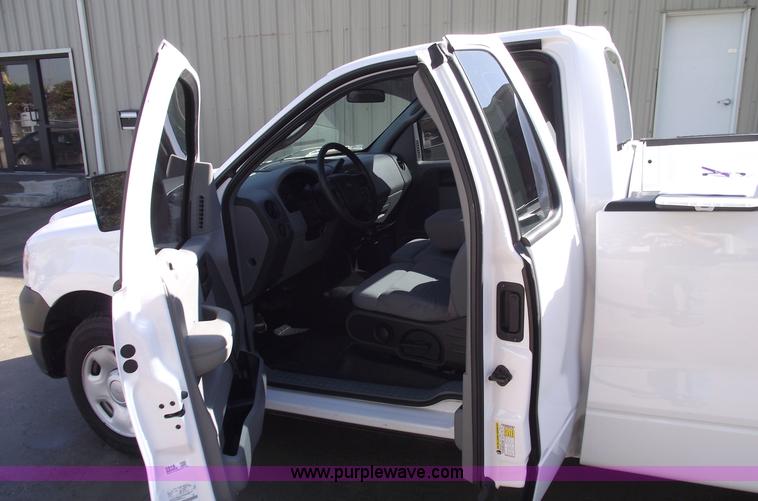 image for item 5916 2008 Ford F150 pickup truck
