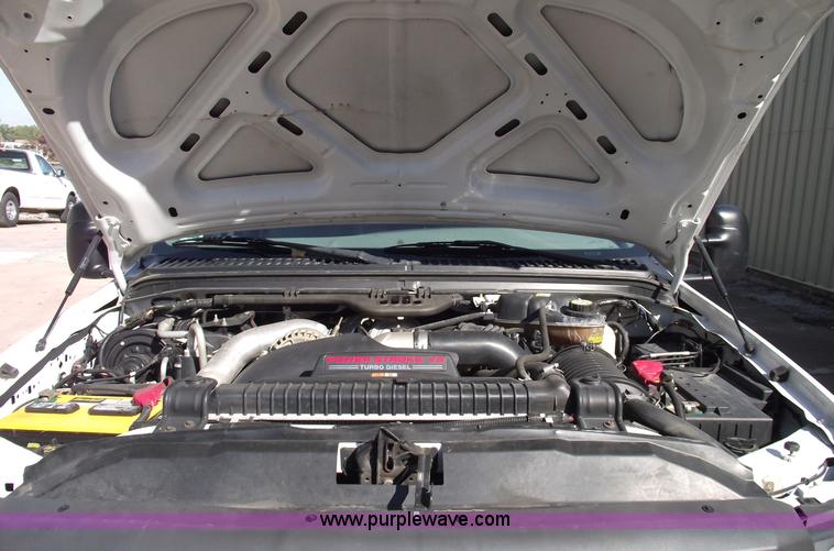 image for item 5917 2005 Ford F450 Super Duty flatbed truck