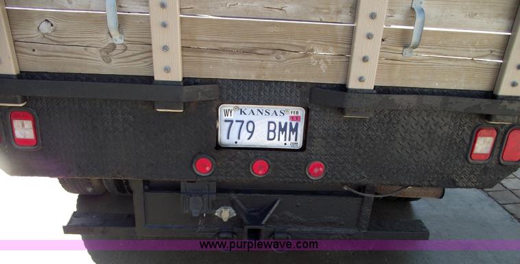 image for item 5917 2005 Ford F450 Super Duty flatbed truck