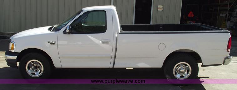 image for item 5918 1999 Ford F150 XLT pickup truck