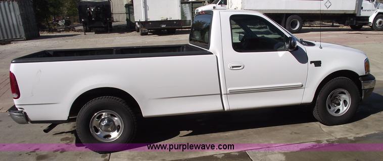 image for item 5918 1999 Ford F150 XLT pickup truck