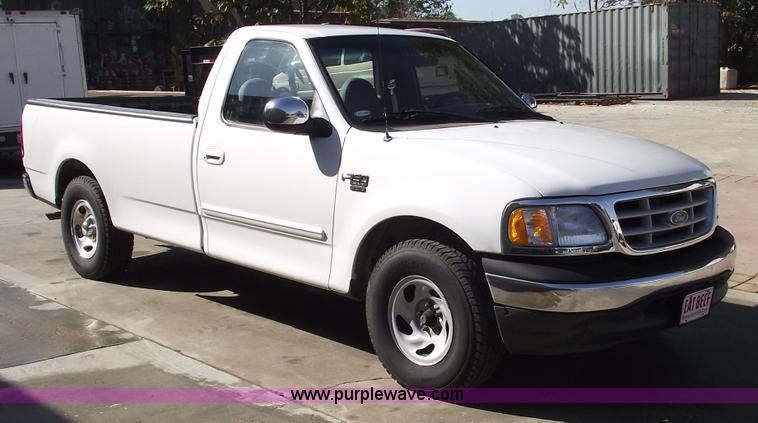 image for item 5918 1999 Ford F150 XLT pickup truck
