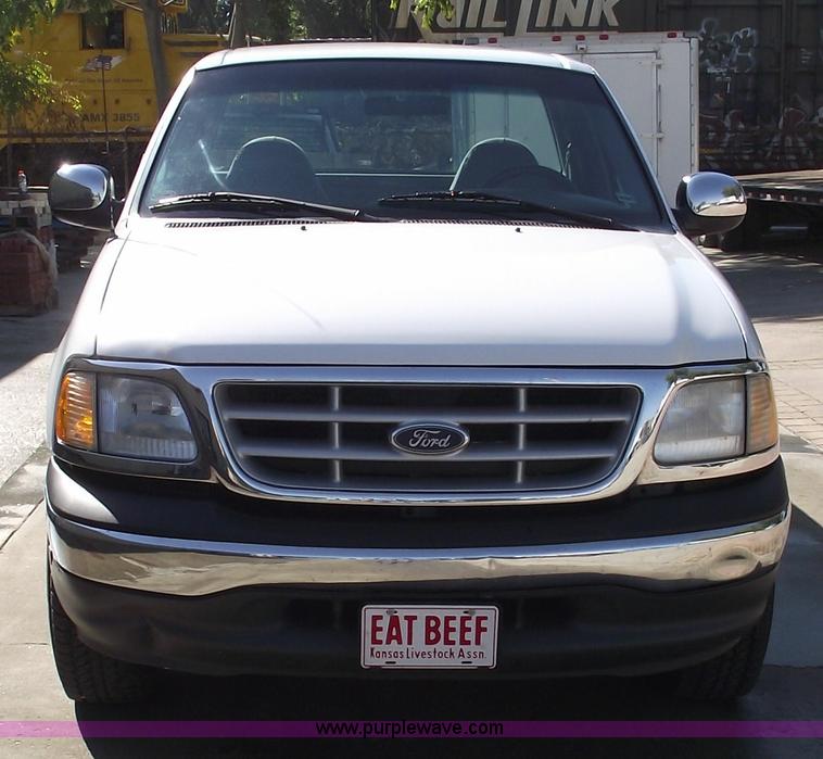 image for item 5918 1999 Ford F150 XLT pickup truck
