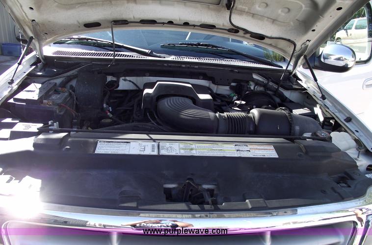 image for item 5918 1999 Ford F150 XLT pickup truck