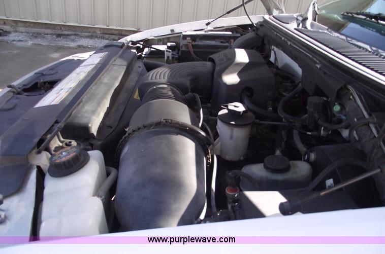 image for item 5918 1999 Ford F150 XLT pickup truck