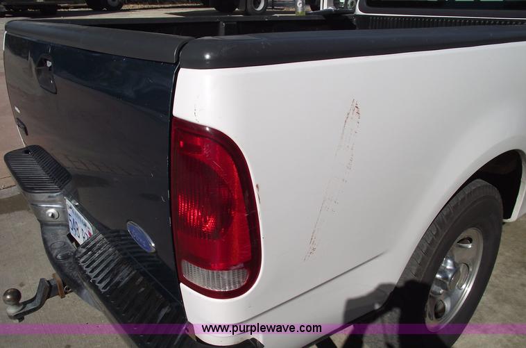 image for item 5918 1999 Ford F150 XLT pickup truck