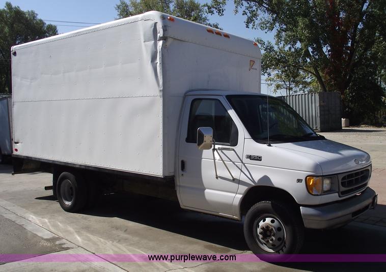 image for item 5919 2000 Ford E350 Super Duty box van