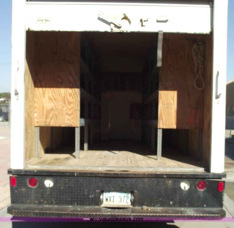 image for item 5919 2000 Ford E350 Super Duty box van