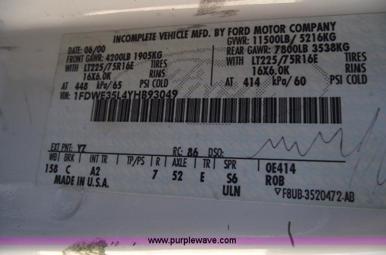 image for item 5919 2000 Ford E350 Super Duty box van