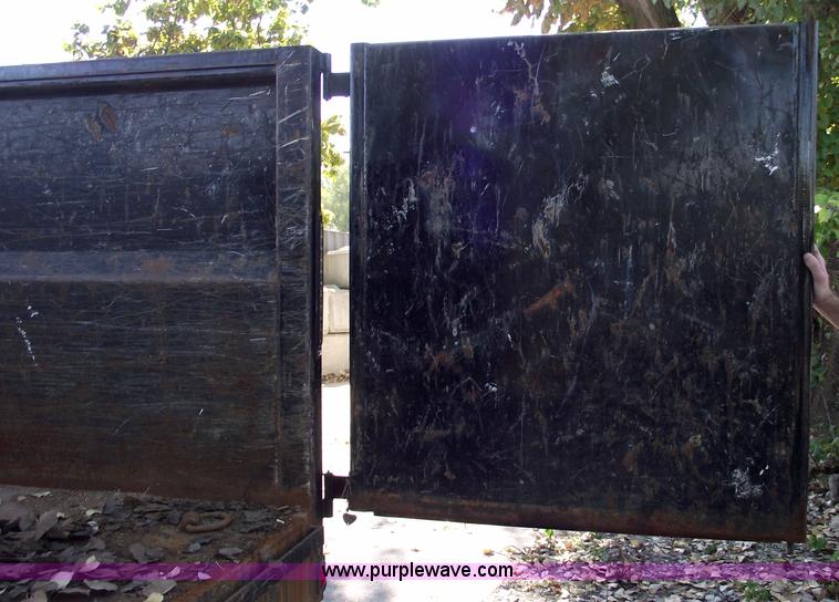 image for item 5921 2006 Travalong gooseneck dump trailer