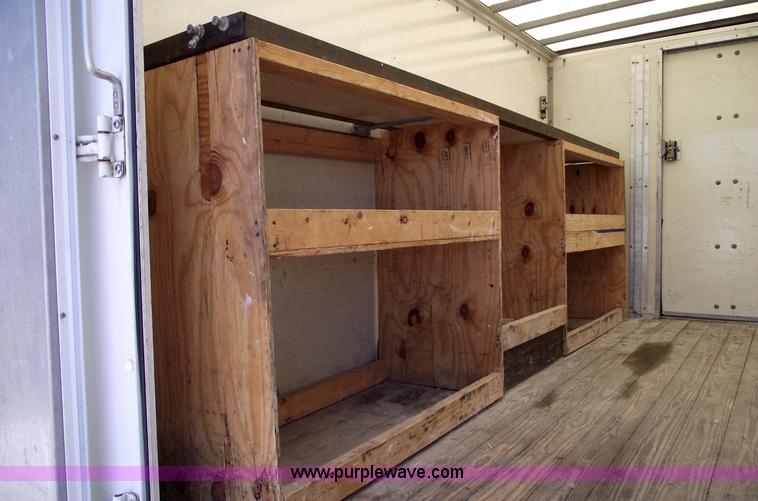 image for item 5922 2003 Chevrolet Express G30 box van truck