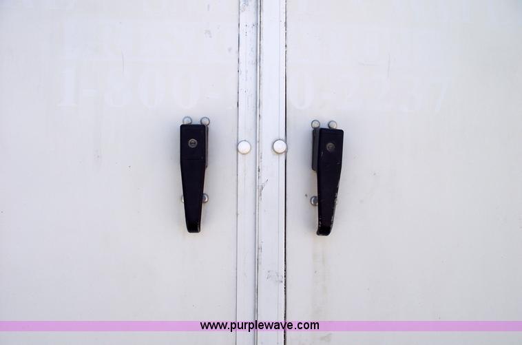 image for item 5922 2003 Chevrolet Express G30 box van truck