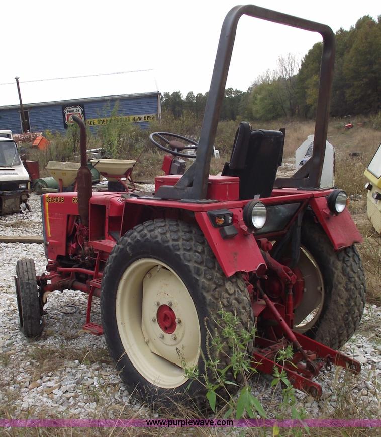 image for item 5936 1984 Belarus 250AS tractor